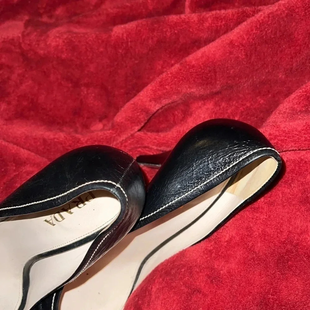 Prada black leather bow peep toe stiletto heels Sz  9.5 - Picture 3 of 6